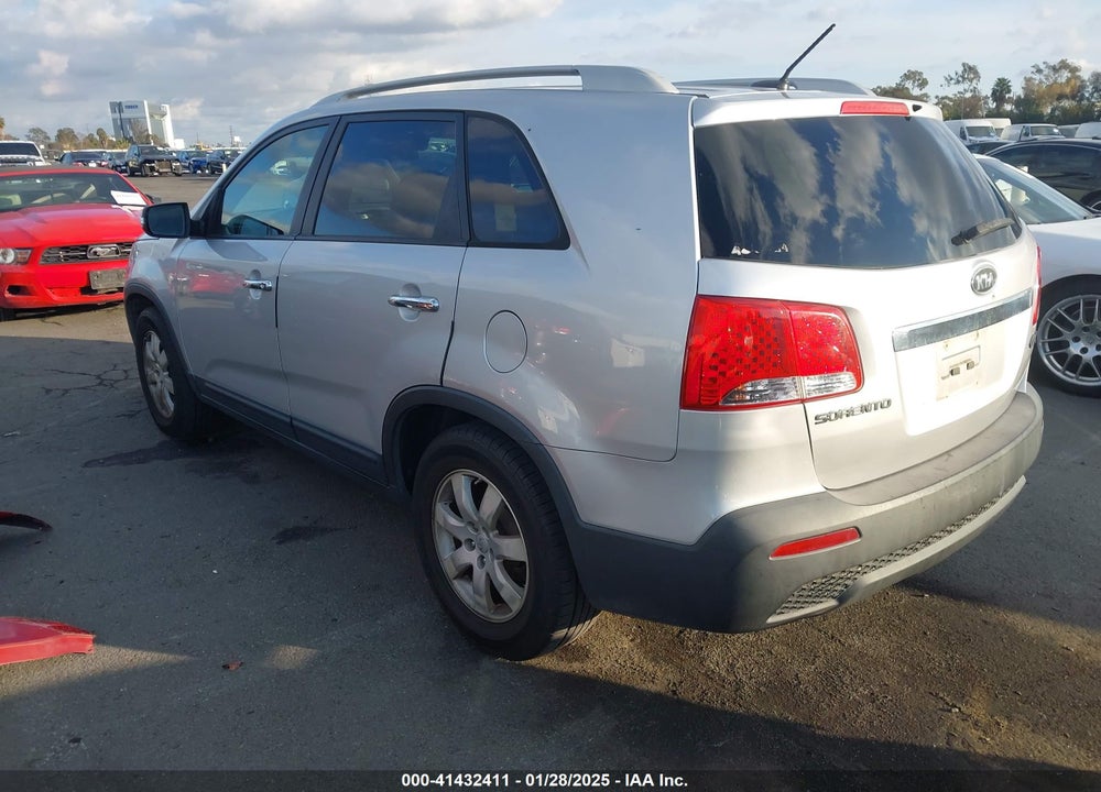 2012 KIA SORENTO LX V6 VIN: 5XYKT4A20CG217098