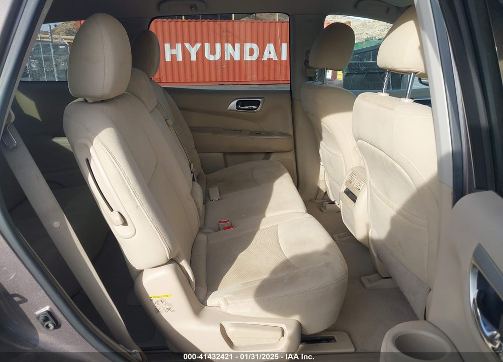 2014 NISSAN PATHFINDER SV VIN: 5N1AR2MN8EC709269