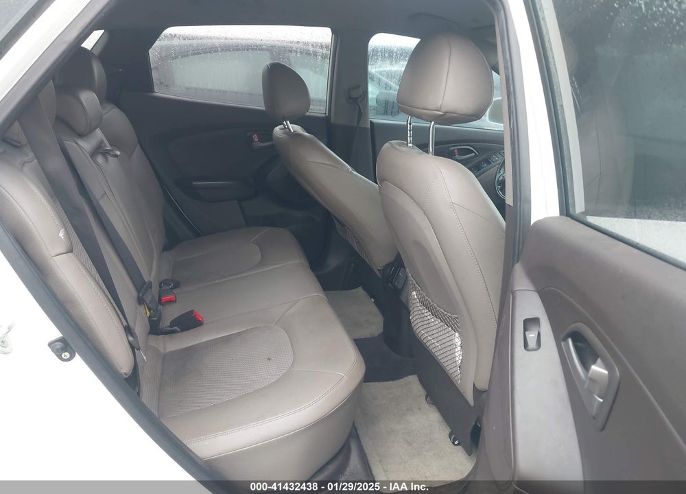 2014 HYUNDAI TUCSON VIN: KM8JU3AG0EU845545