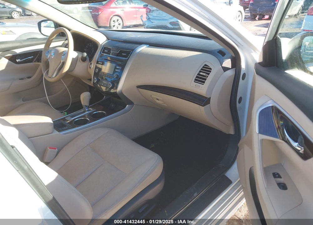 2015 NISSAN ALTIMA VIN: 1N4AL3AP1FC151600