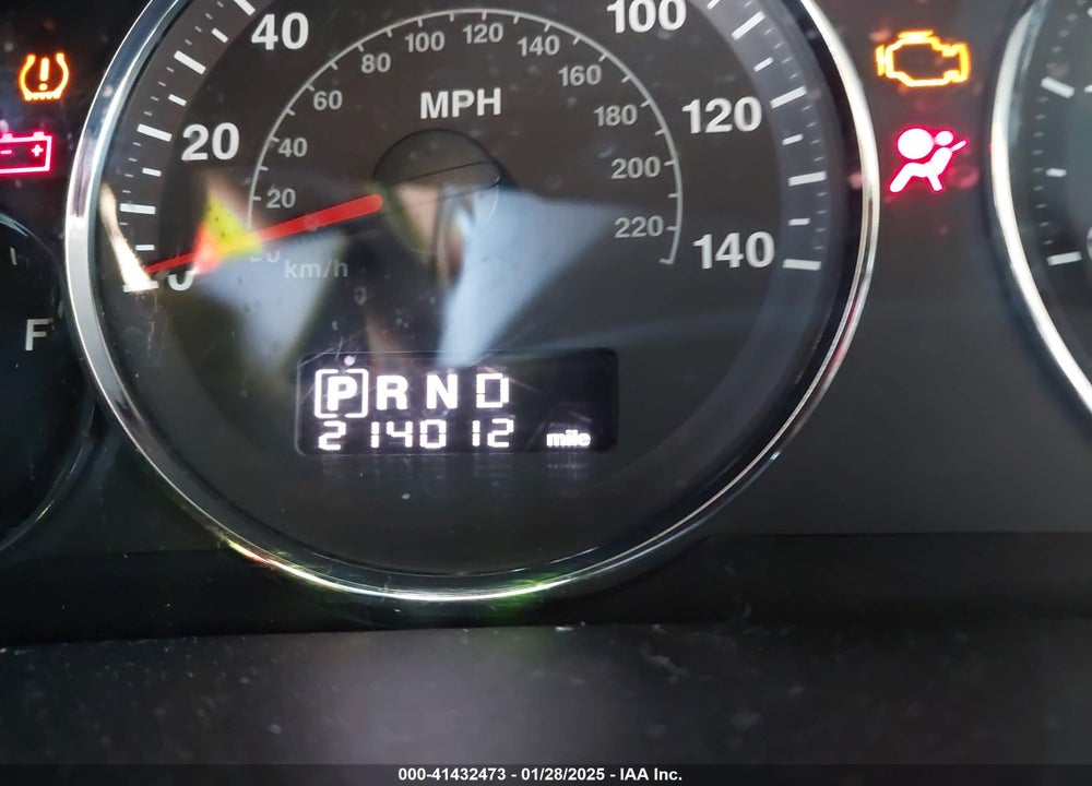 2008 JEEP COMMANDER SPORT VIN: 1J8HG48K48C217789