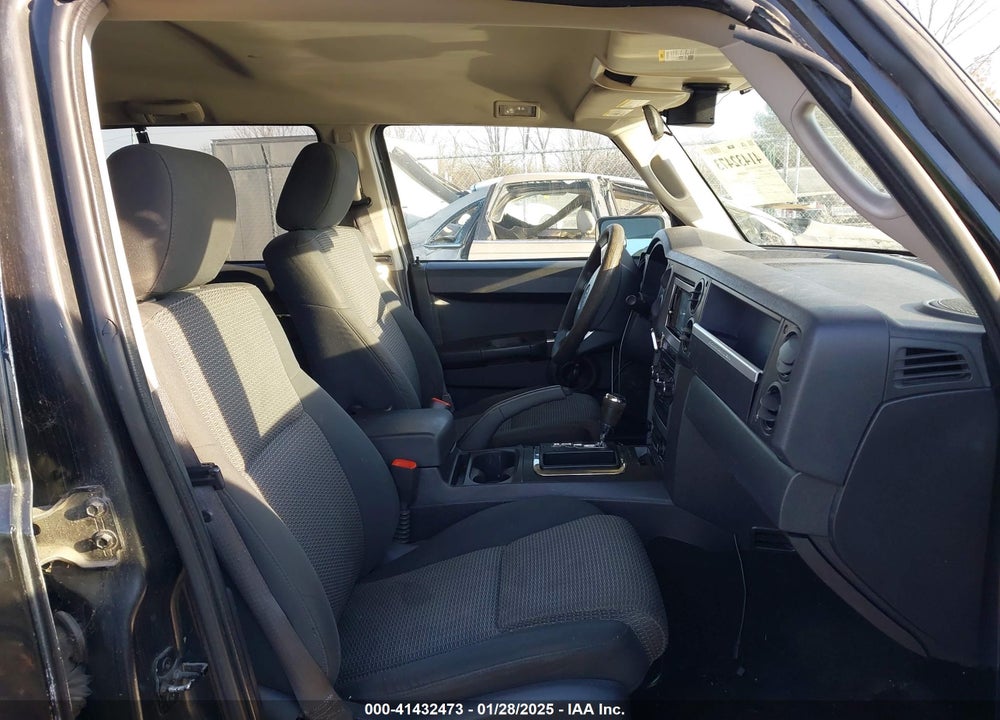 2008 JEEP COMMANDER SPORT VIN: 1J8HG48K48C217789