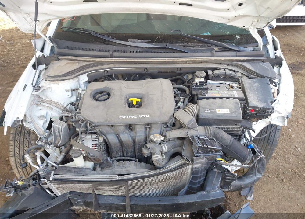 2018 HYUNDAI ELANTRA VIN: 5NPD74LF1JH385707