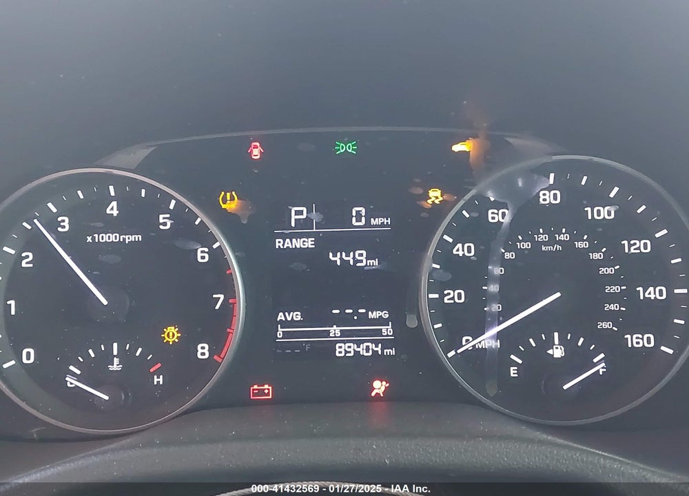2018 HYUNDAI ELANTRA VIN: 5NPD74LF1JH385707