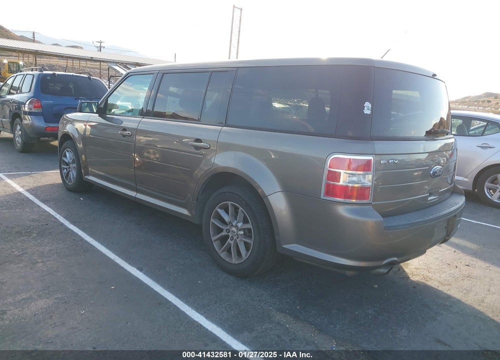 2013 FORD FLEX SE VIN: 2FMGK5B84DBD37067