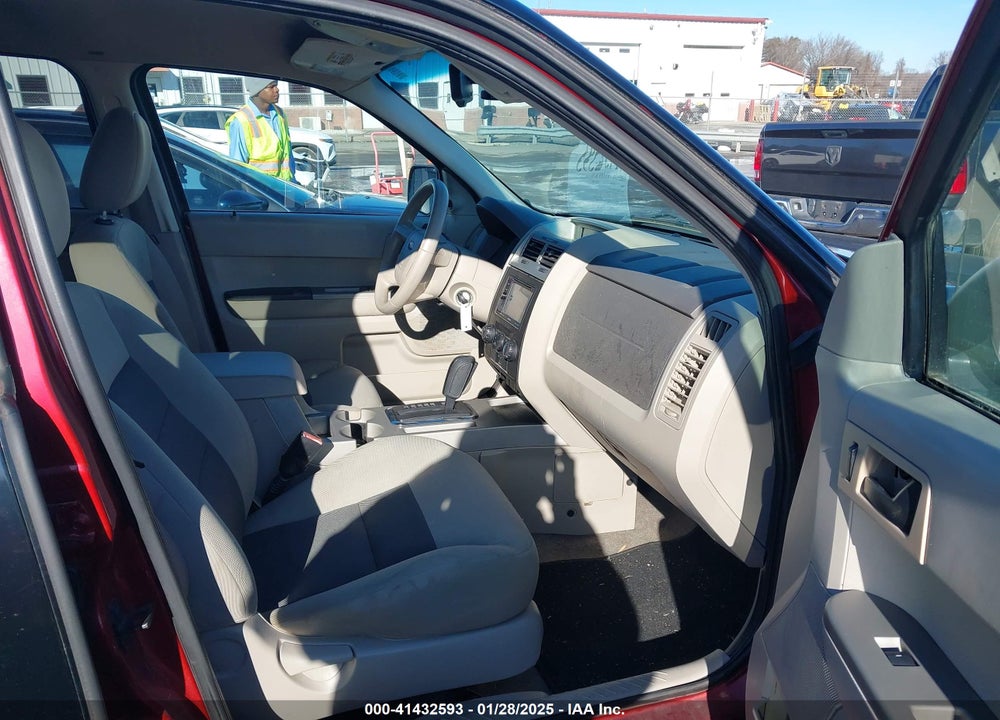 2008 FORD ESCAPE XLT VIN: 1FMCU03Z28KA91912