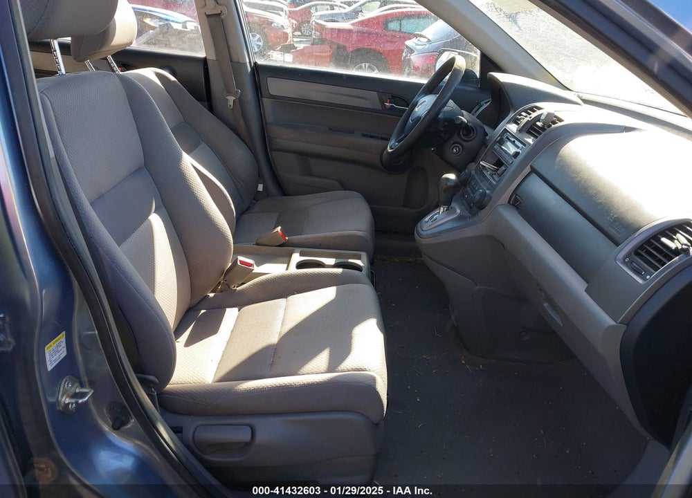 2008 HONDA CR-V LX VIN: JHLRE48308C016923