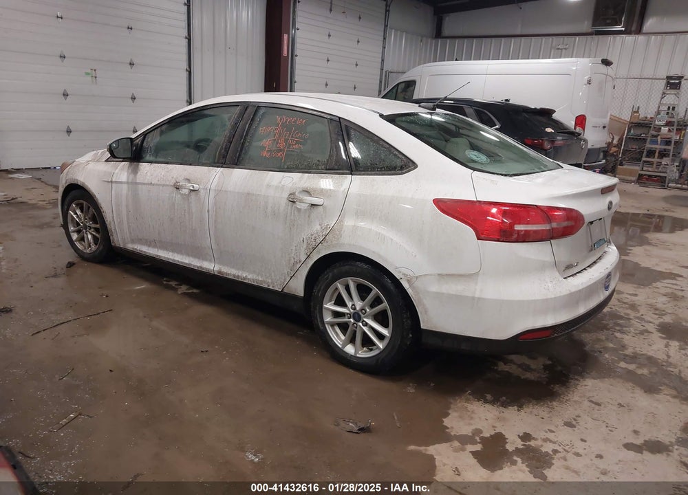 2016 FORD FOCUS VIN: 1FADP3F20GL248030