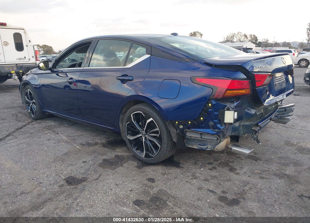2024 NISSAN ALTIMA SR FWD VIN: 1N4BL4CV5RN305563