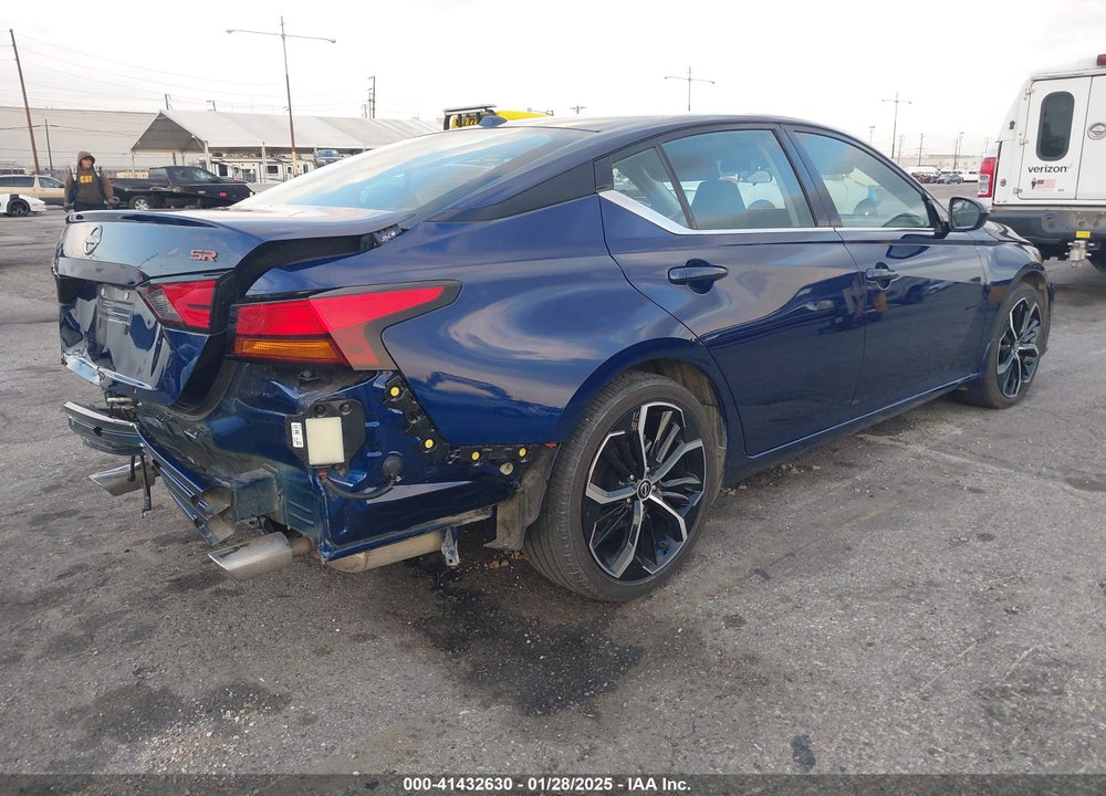 2024 NISSAN ALTIMA SR FWD VIN: 1N4BL4CV5RN305563