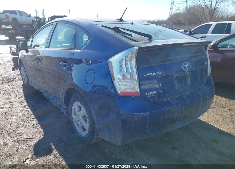 2011 TOYOTA PRIUS THREE VIN: JTDKN3DU2B5334318