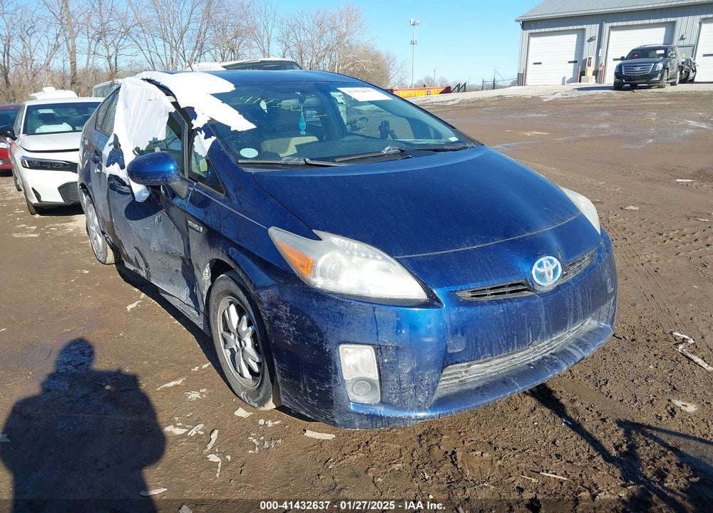 2011 TOYOTA PRIUS THREE VIN: JTDKN3DU2B5334318