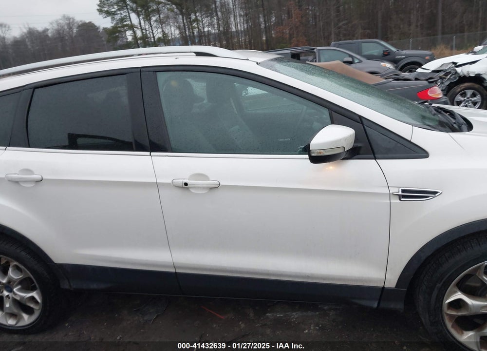 2014 FORD ESCAPE VIN: 1FMCU9J9XEUB90940