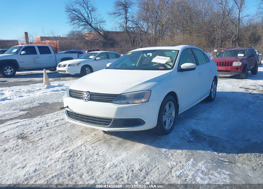 2013 VOLKSWAGEN JETTA VIN: 3VW3L7AJ3DM363705