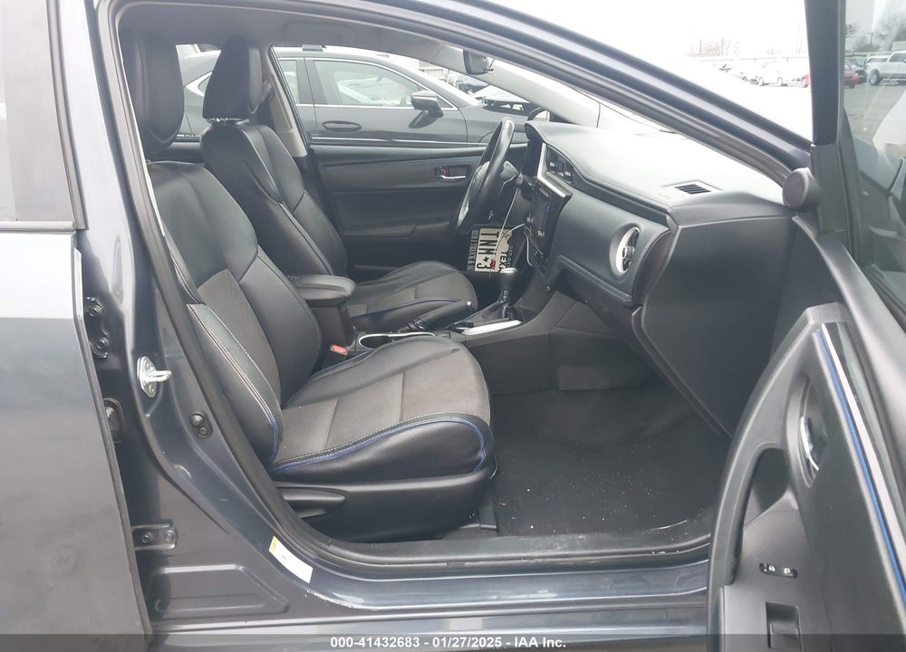 2018 TOYOTA COROLLA VIN: 5YFBURHE0JP759983