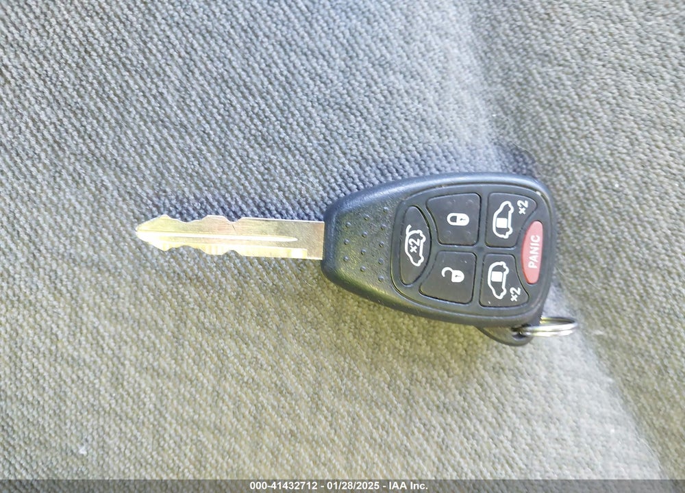 2006 DODGE GRAND CARAVAN SXT VIN: 2D4GP44L66R824706