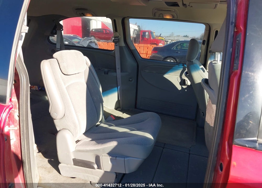 2006 DODGE GRAND CARAVAN SXT VIN: 2D4GP44L66R824706
