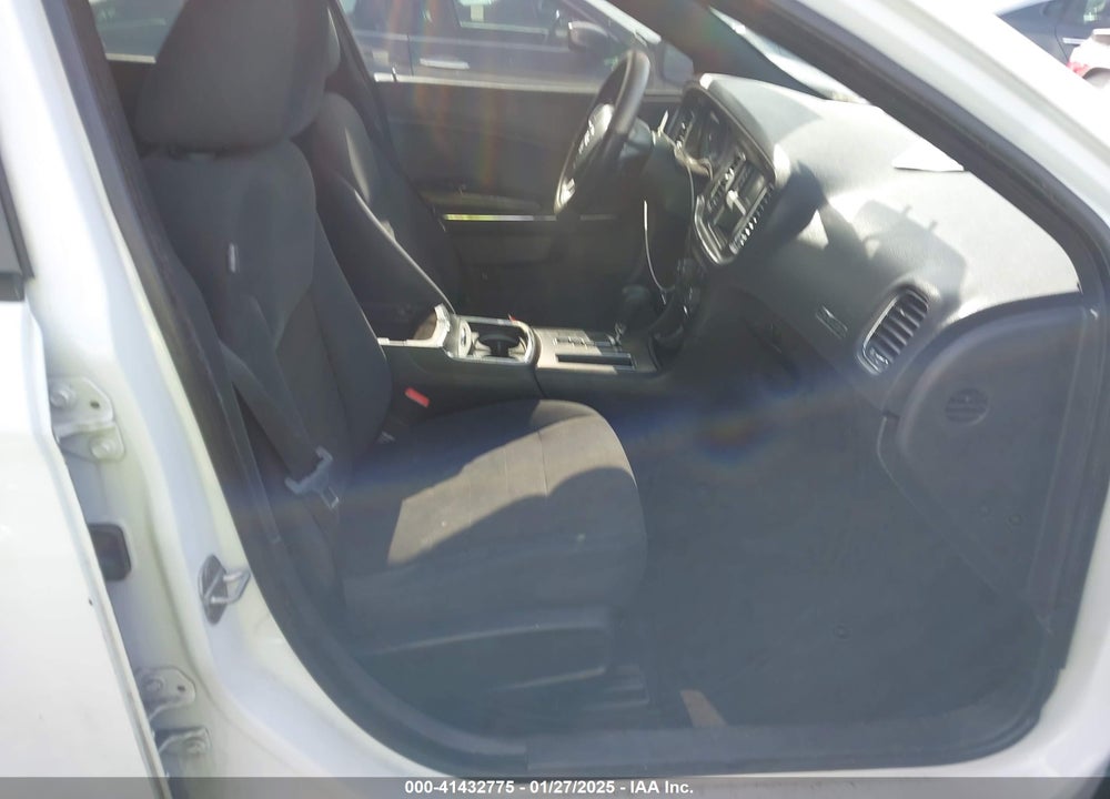 2011 DODGE CHARGER VIN: 2B3CL3CG9BH525900
