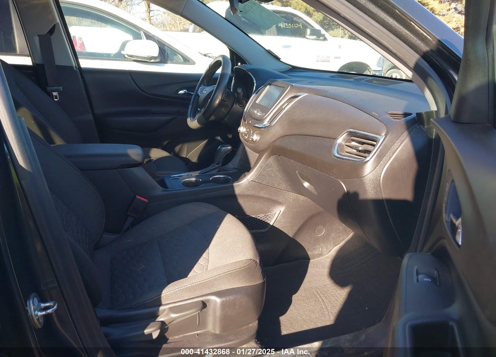 2018 CHEVROLET EQUINOX LT VIN: 2GNAXJEV4J6190301