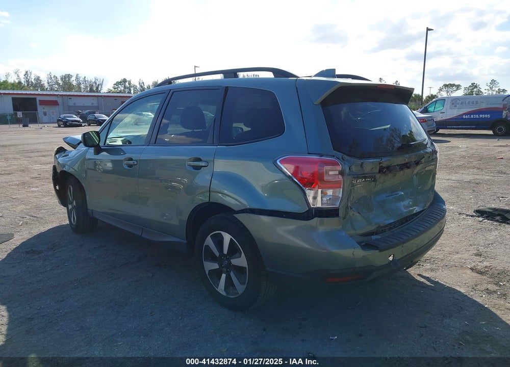 2017 SUBARU FORESTER 2.5I PREMIUM VIN: JF2SJAGC8HH537919