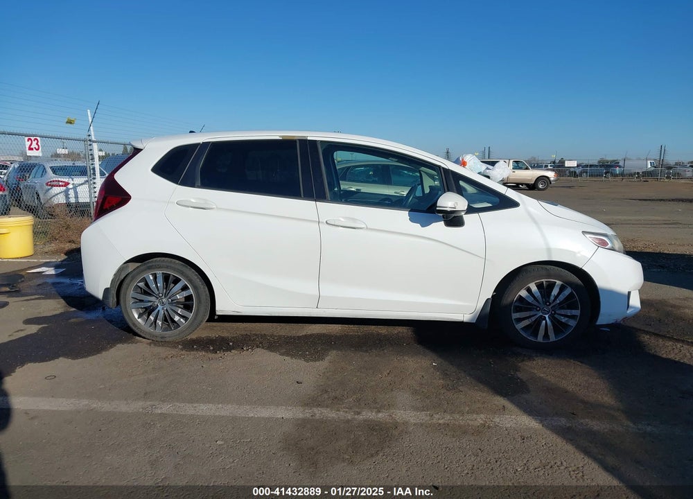 2016 HONDA FIT VIN: JHMGK5H53GX006333