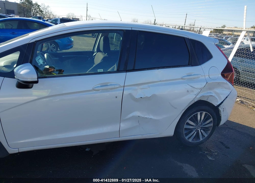 2016 HONDA FIT VIN: JHMGK5H53GX006333