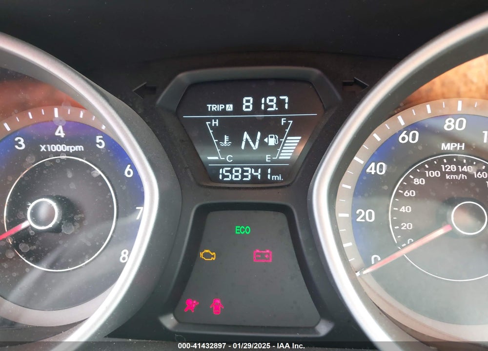 2014 HYUNDAI ELANTRA VIN: KMHDH4AE6EU176316