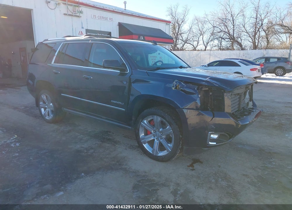 2018 GMC YUKON DENALI VIN: 1GKS2CKJ4JR110545