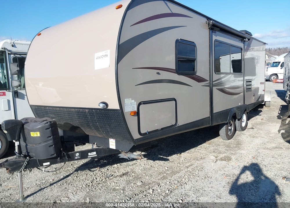 2016 PRIME TIME TRACER VIN: 5ZT2TRNB4GB509147