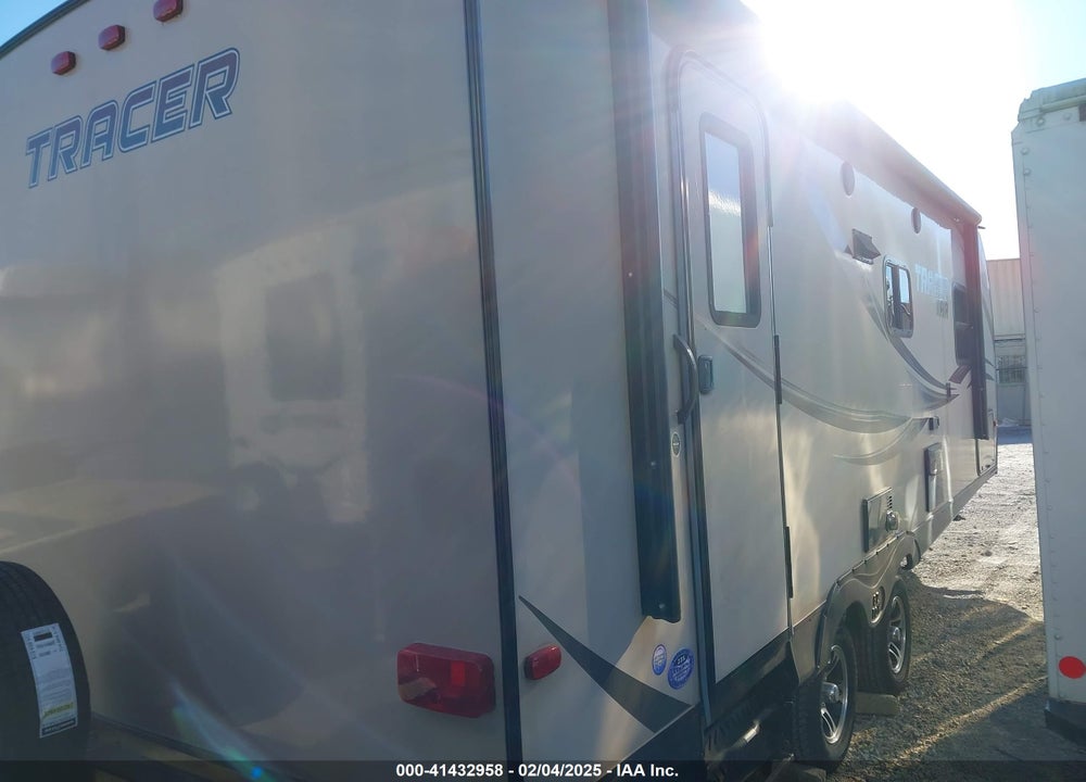 2016 PRIME TIME TRACER VIN: 5ZT2TRNB4GB509147