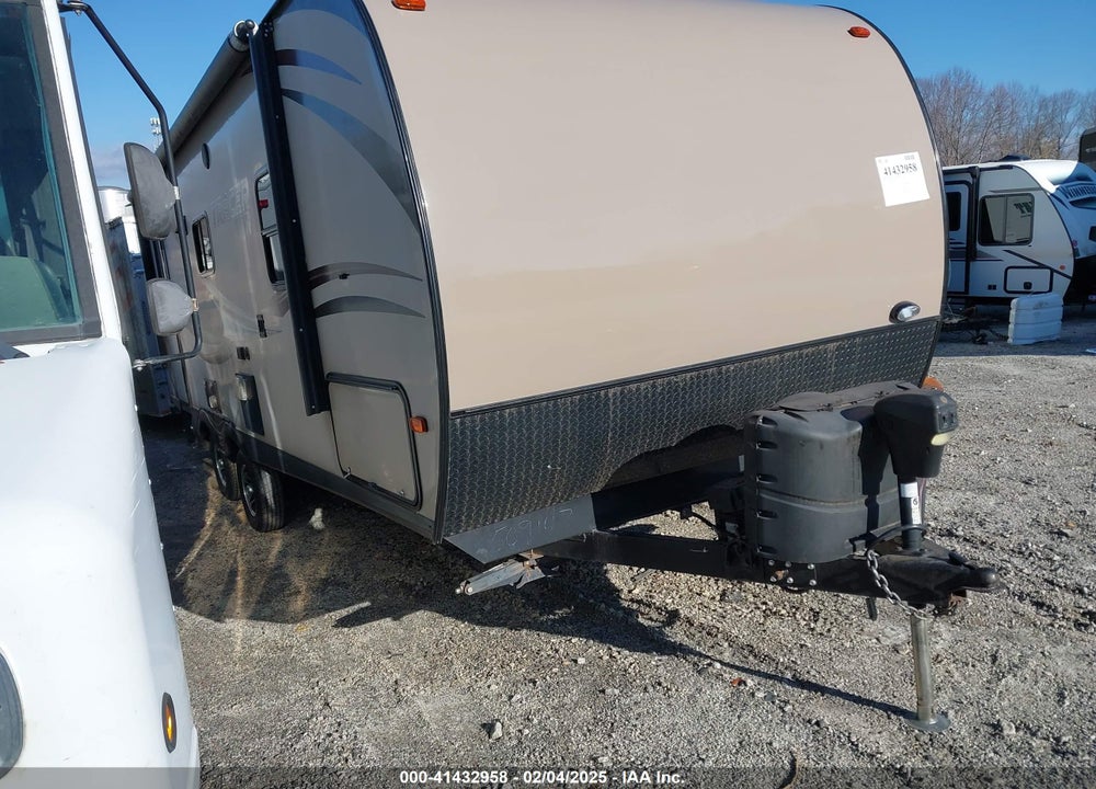 2016 PRIME TIME TRACER VIN: 5ZT2TRNB4GB509147