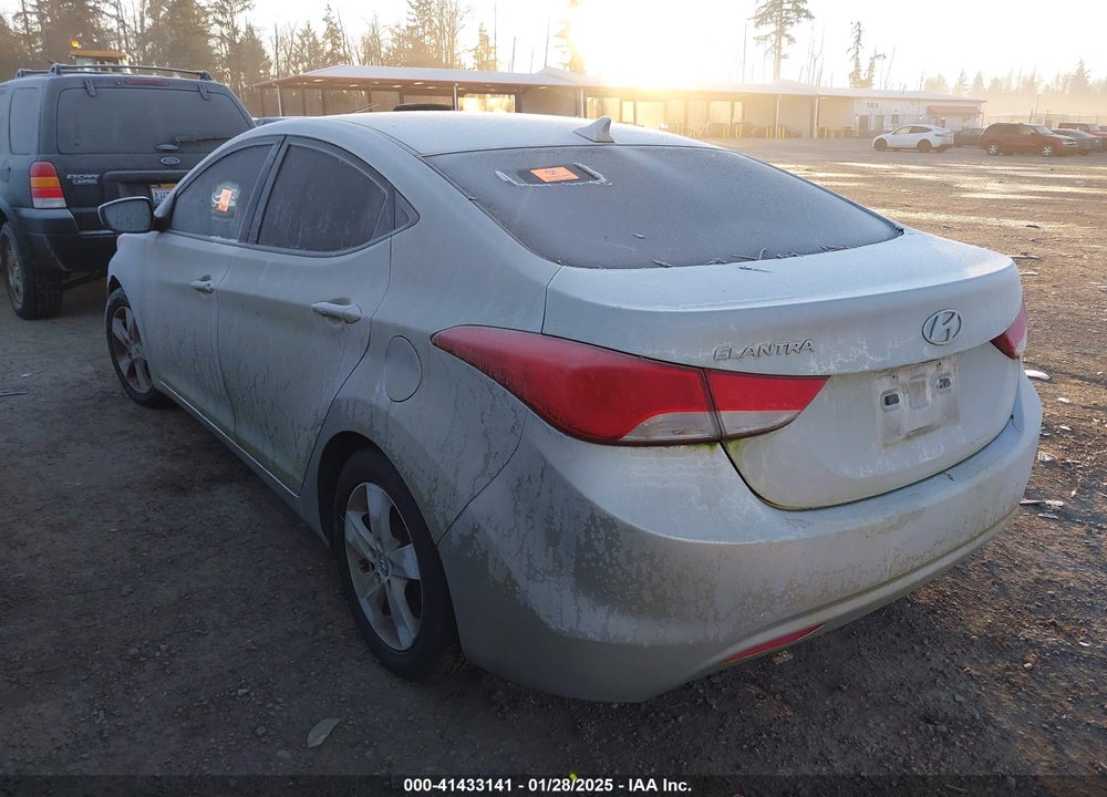 2013 HYUNDAI ELANTRA VIN: KMHDH4AE6DU680511