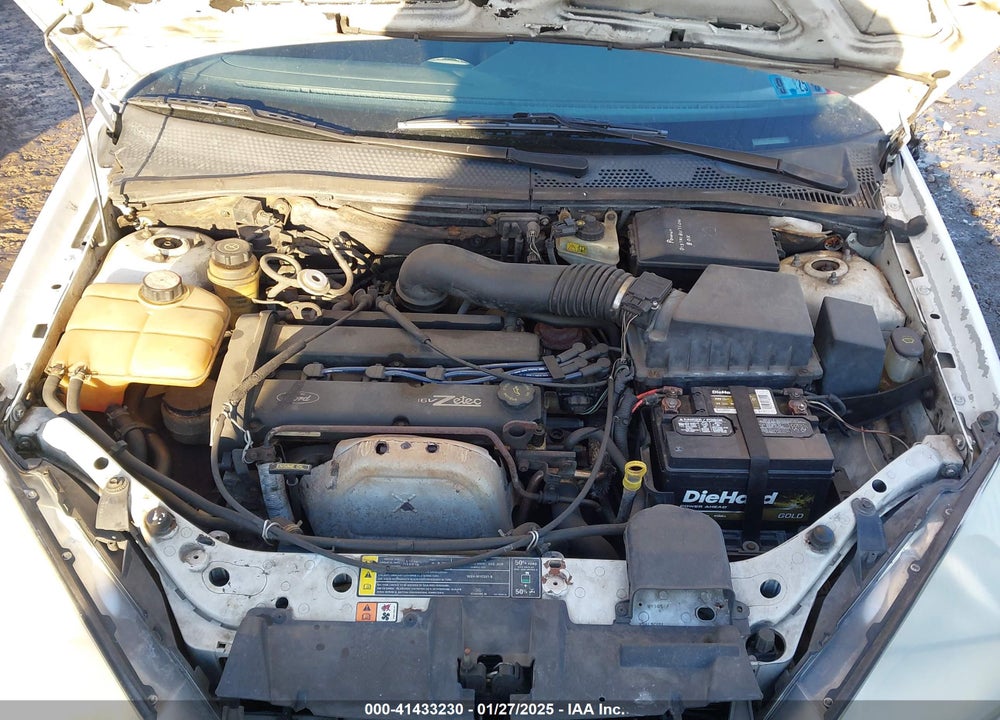2000 FORD FOCUS SE VIN: 1FAFP3635YW275810