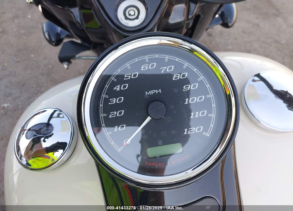 2023 HARLEY-DAVIDSON FLRT VIN: 1HD1MCP25PB856943
