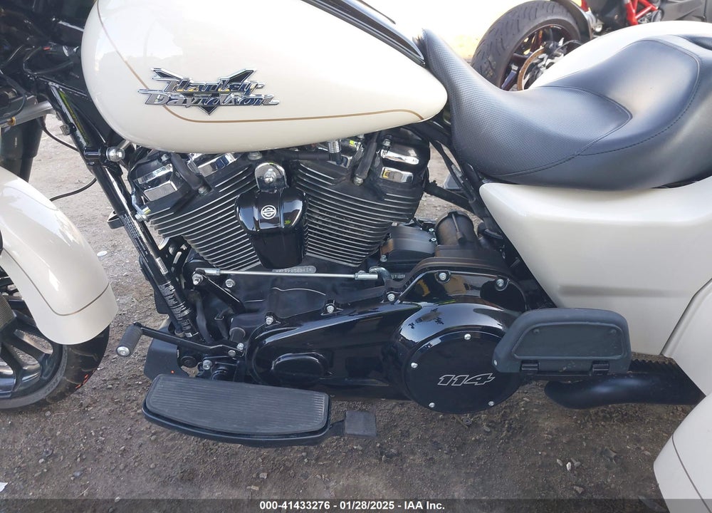 2023 HARLEY-DAVIDSON FLRT VIN: 1HD1MCP25PB856943