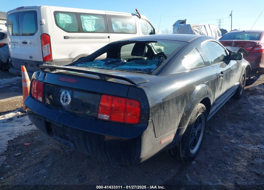 2006 FORD MUSTANG V6 VIN: 1ZVHT80N365160130