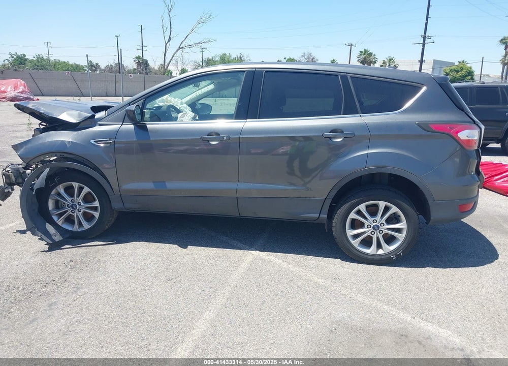 2017 FORD ESCAPE VIN: 1FMCU0G9XHUA83443