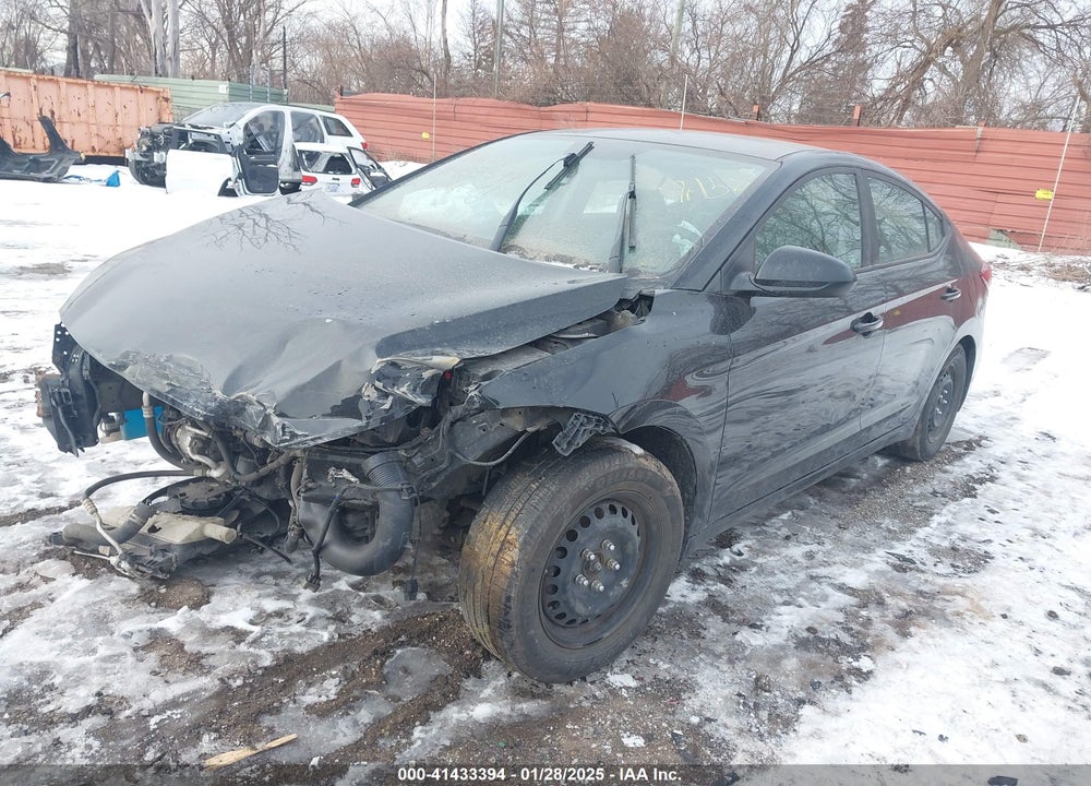 2017 HYUNDAI ELANTRA VIN: KMHD74LFXHU207158