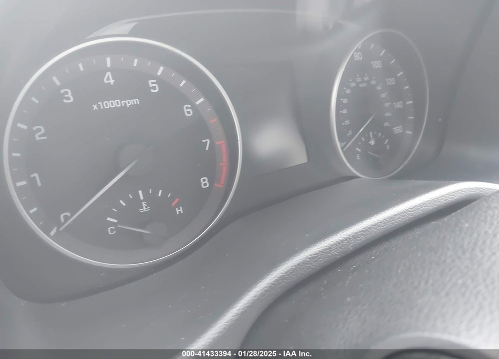 2017 HYUNDAI ELANTRA VIN: KMHD74LFXHU207158