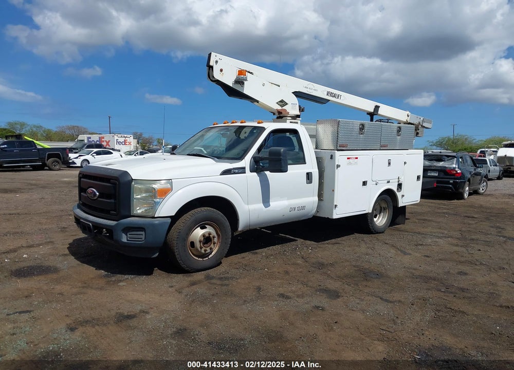 2011 FORD F-350 CHASSIS XL VIN: 1FDRF3G67BEA91528