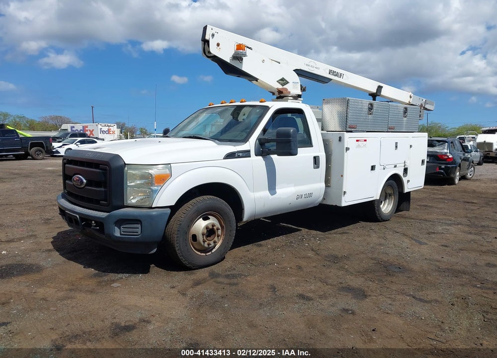 2011 FORD F-350 CHASSIS XL VIN: 1FDRF3G67BEA91528