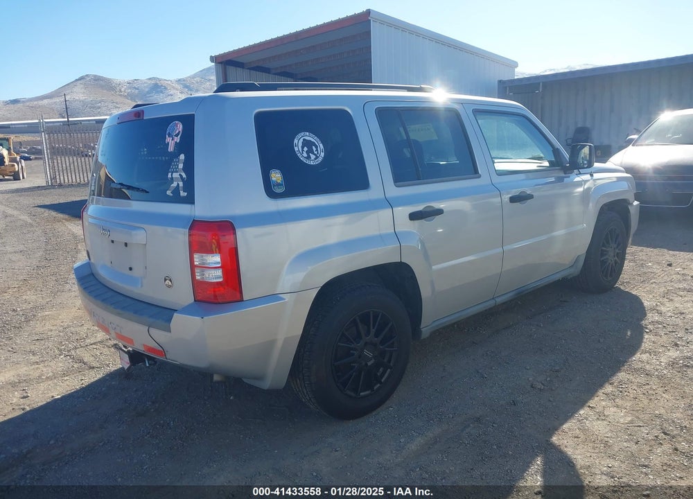 2008 JEEP PATRIOT SPORT VIN: 1J8FT28W88D636040