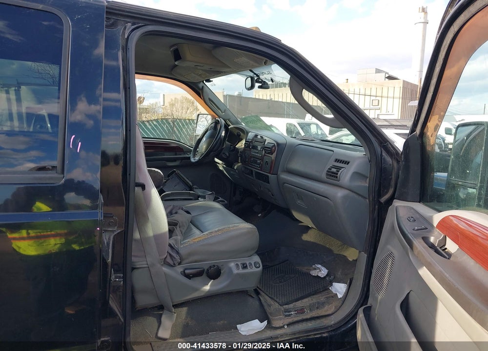 2005 FORD F-350 LARIAT/XL/XLT VIN: 1FTWW31P35EA52366