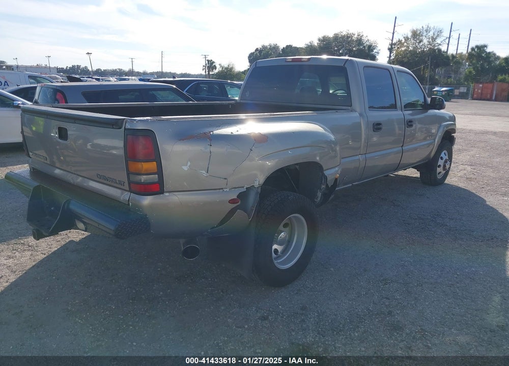2002 CHEVROLET SILVERADO 3500 LS VIN: 1GCJC33142F241447