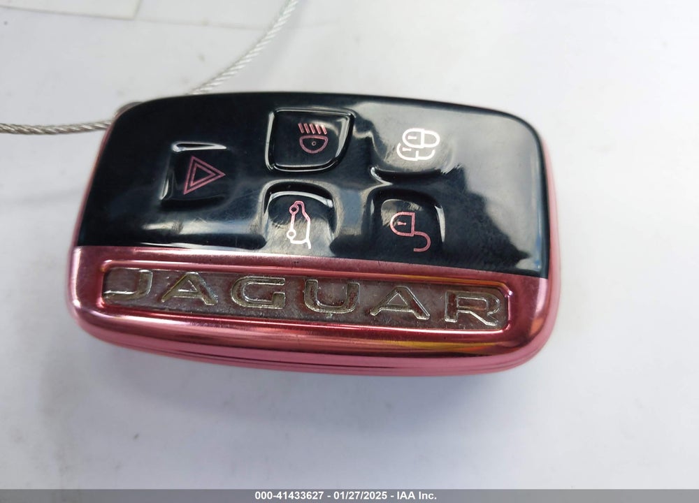 2017 JAGUAR XE VIN: SAJAR4BG1HA974864