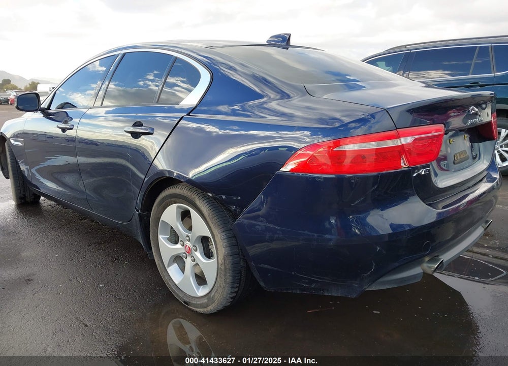 2017 JAGUAR XE VIN: SAJAR4BG1HA974864