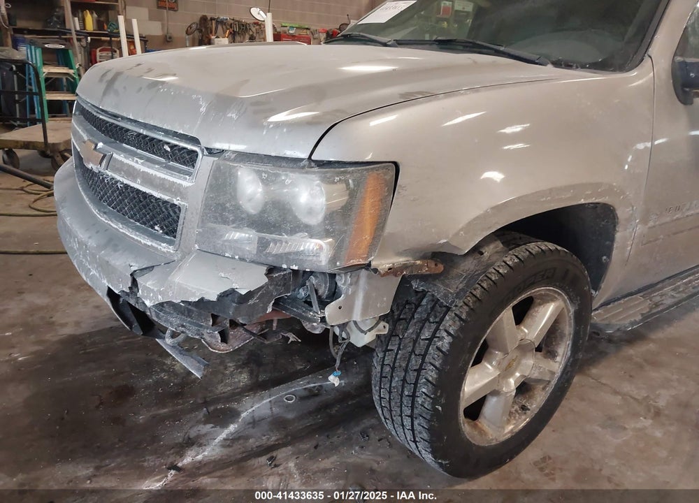2007 CHEVROLET SUBURBAN 1500 VIN: 1GNFK16357J355897