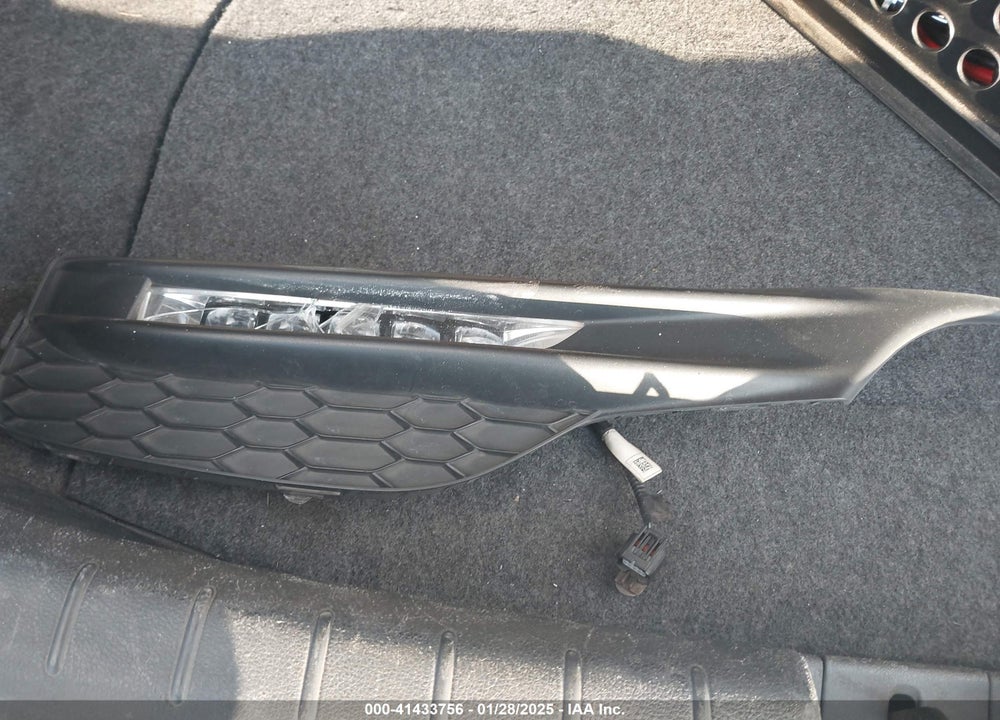 2017 HONDA ACCORD VIN: 1HGCR2F57HA241790