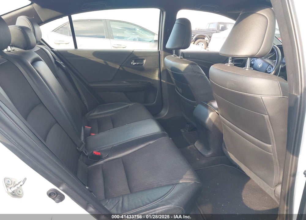 2017 HONDA ACCORD VIN: 1HGCR2F57HA241790