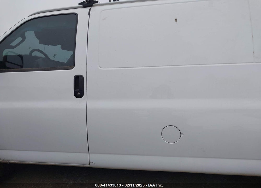 2023 CHEVROLET EXPRESS CARGO RWD 2500 REGULAR WHEELBASE WT VIN: 1GCWGAFP0P1104007